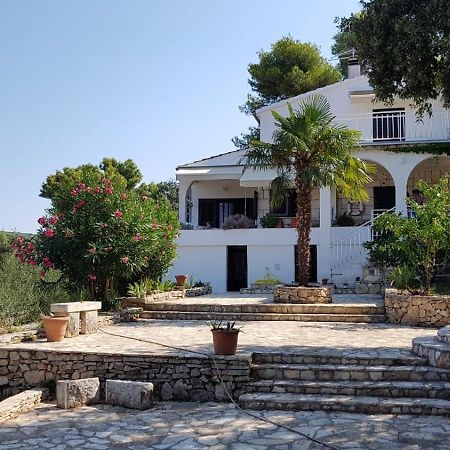 Apartment In Maslinica 70M From The Sea 外观 照片