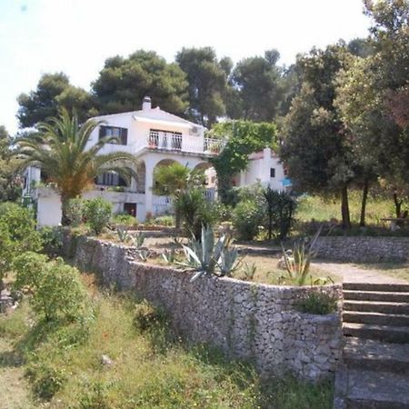 Apartment In Maslinica 70M From The Sea 外观 照片