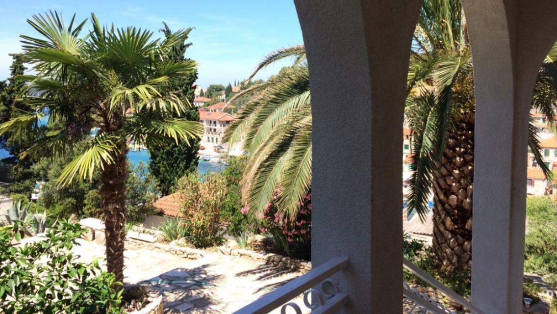 Apartment In Maslinica 70M From The Sea 外观 照片