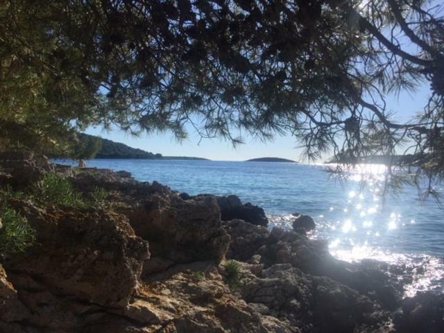 Apartment In Maslinica 70M From The Sea 外观 照片