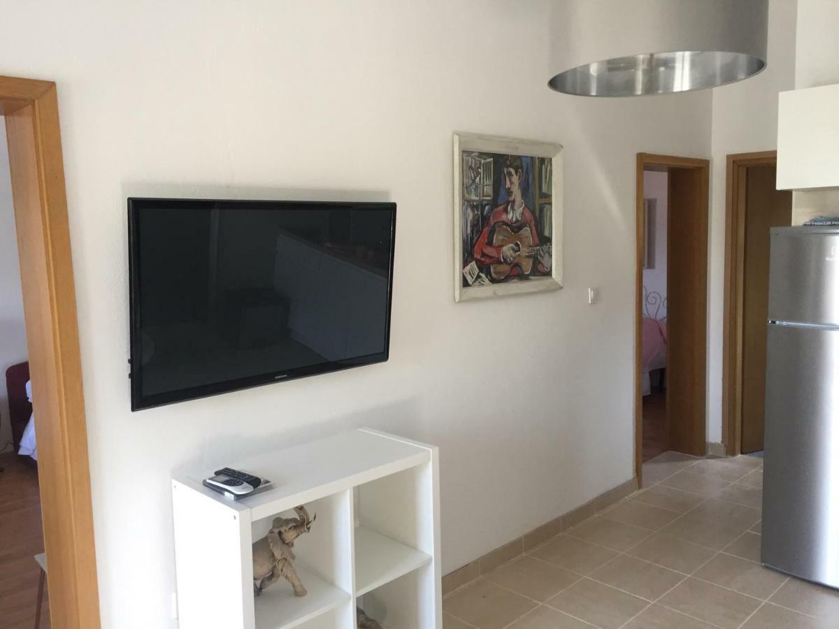 Apartment In Maslinica 70M From The Sea 外观 照片